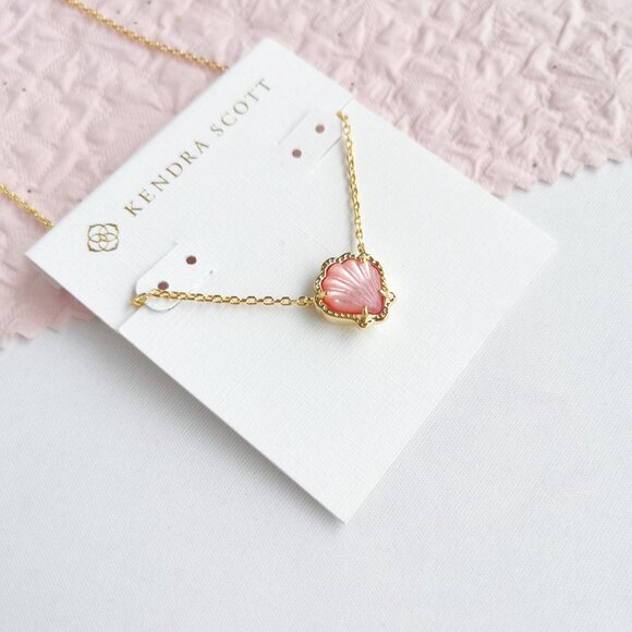 Kendra Scott Brynne Blush Ivory Mother-of-Pearl Shell Necklace - Picture 2 of 4
